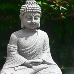 Декоративна статуя Будда для саду та інтер’єру