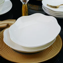 Біла керамічна тарілка з костяного фарфору глибока 21,2 см, 2 шт.