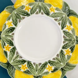 Керамічна тарілка з квітковим декором, 2 види