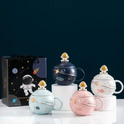 Керамічна кружка «Астронавт. Зоряне небо» з кришкою (400 мл)