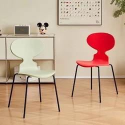 Стілець Ant Chair пластиковий зі спинкою