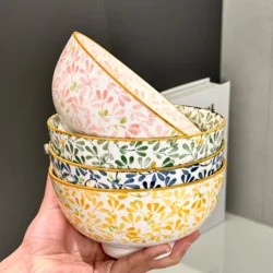 Порцелянова миска у японському стилі з квітковим орнаментом