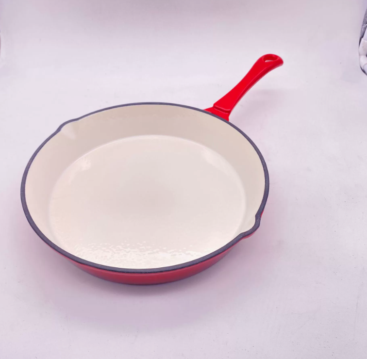 Чавунна емальована сковорода з антипригарним покриттям 25 см