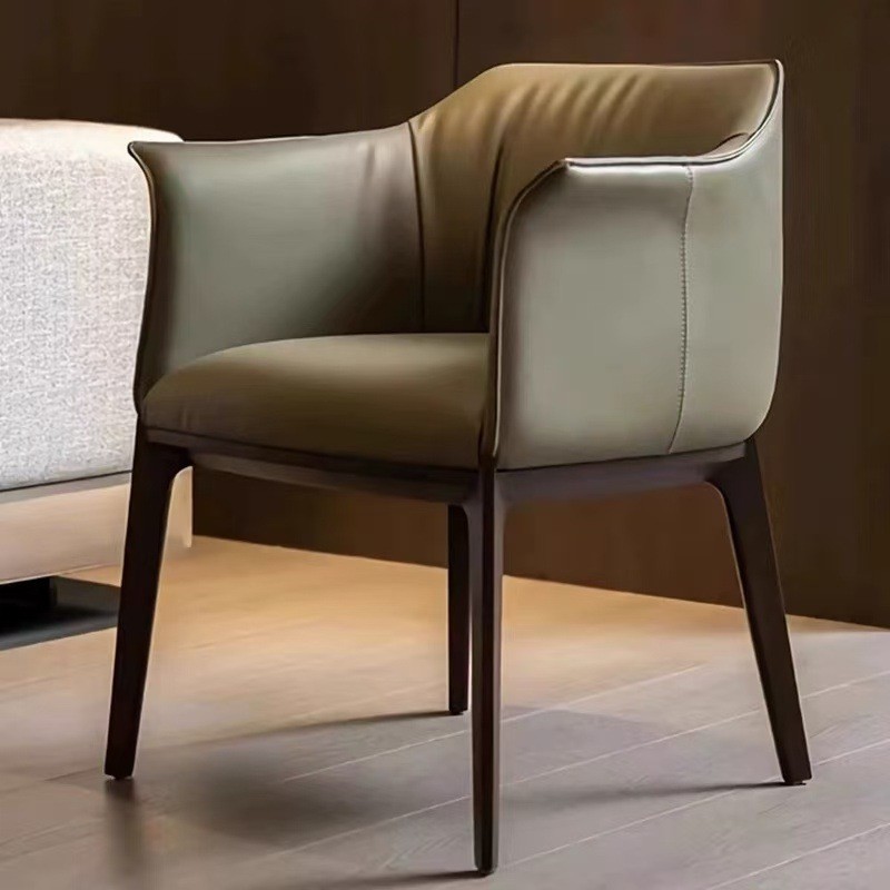 Стілець м’який з підлокітниками, екошкіра, дерев’яний каркас