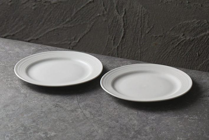 Керамічна тарілка в сучасному стилі 8 смуг, 2 шт
