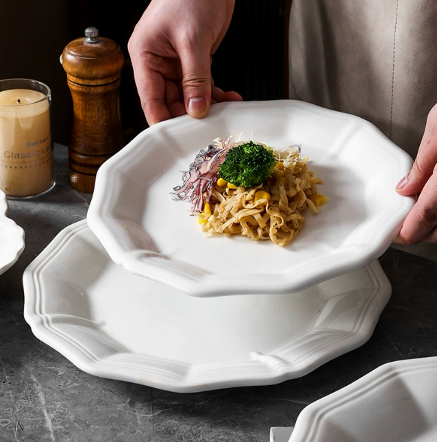 Керамічна кругла тарілка 27 см