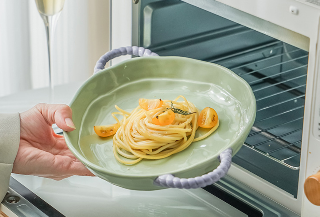 Керамічна тарілка з ручками глибока, універсальна для подачі страв 20,5 см