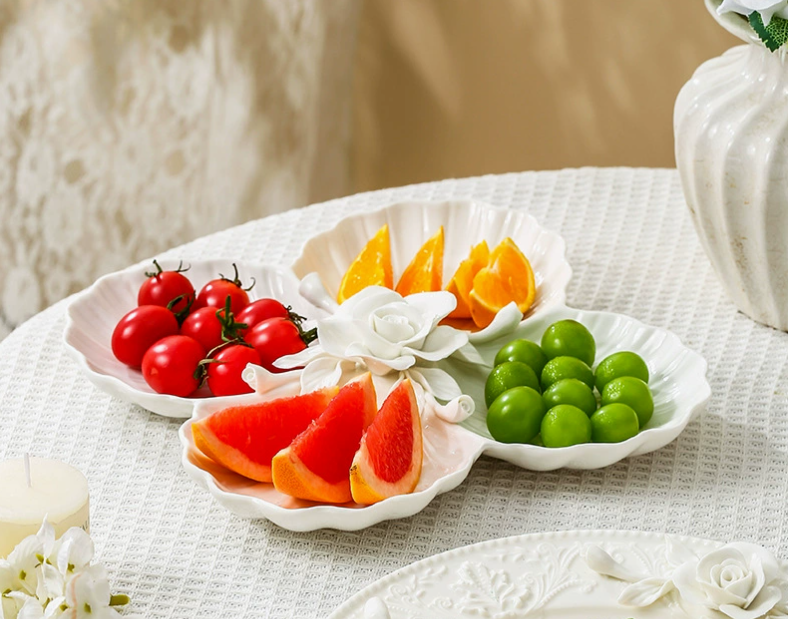 Керамічна секційна тарілка з рельєфним квітковим орнаментом, європейський стиль ручної роботи 25 см