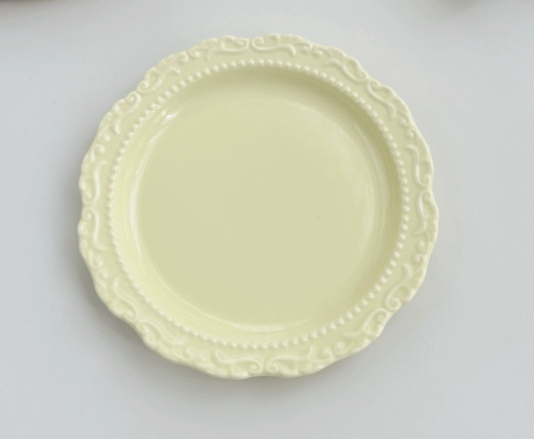 Керамічна тарілка в французькому стилі з рельєфним візерунком 15 см, жовта
