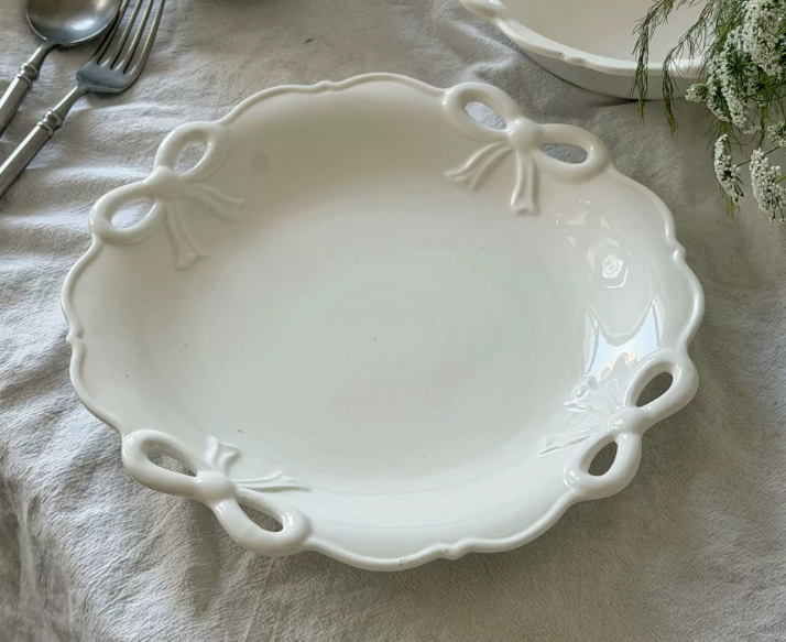 Романтична керамічна тарілка з бантиками в ретро-французькому стилі