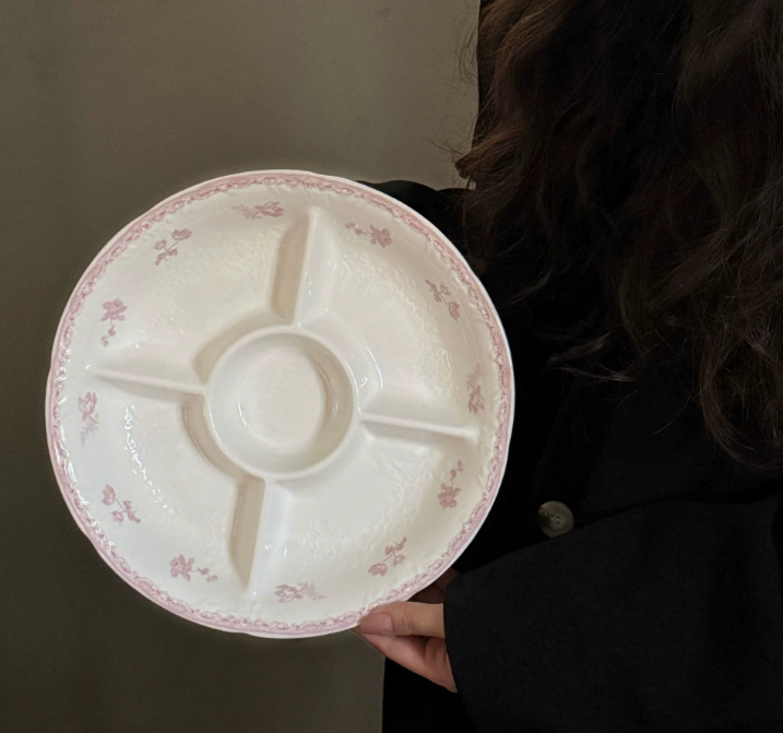 Керамічна тарілка на 5 секцій «Рожева квітка» у французькому вінтажному стилі 26*4 см