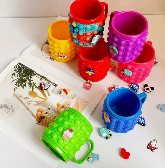 Силіконова кружка антистрес Pop It, яскрава креативна чашка для дітей та дорослих