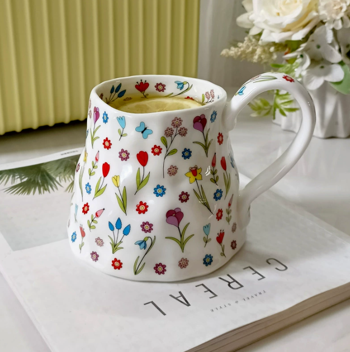 Керамічна кружка з квітковим принтом у стилі light luxury елегантна чашка для кави та чаю, 600 мл