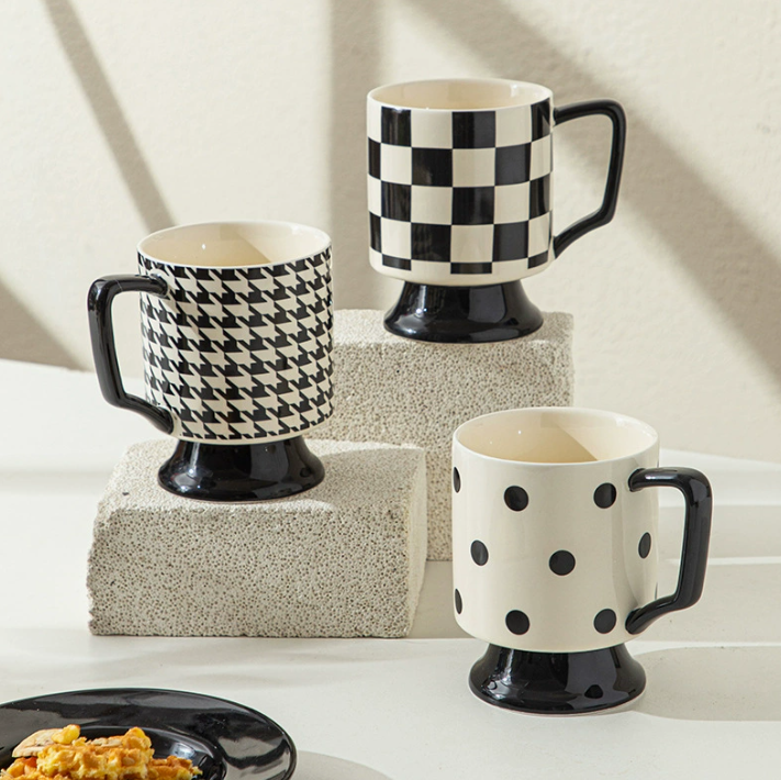 Керамічна вінтажна кружка великого об’єму в сучасному стилі