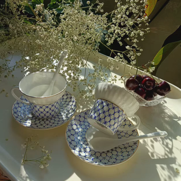 Набір кавових чашок з блюдцями (2 чашки + 2 блюдця)