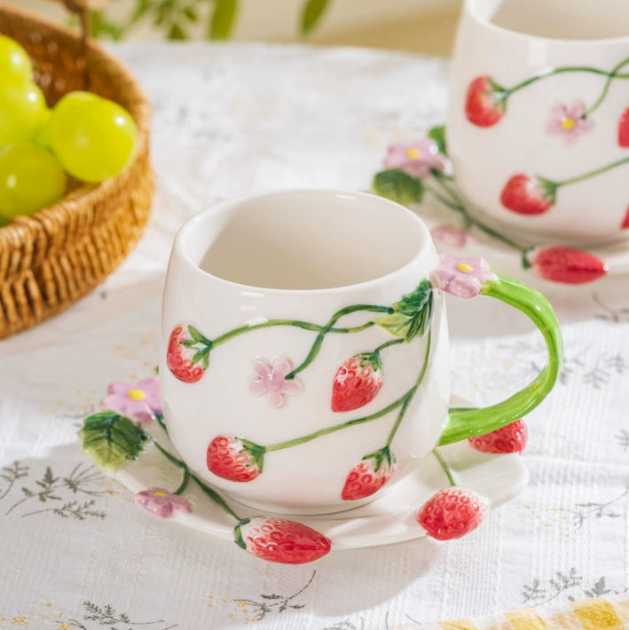 Керамічна чашка «Полуниця» 350 мл