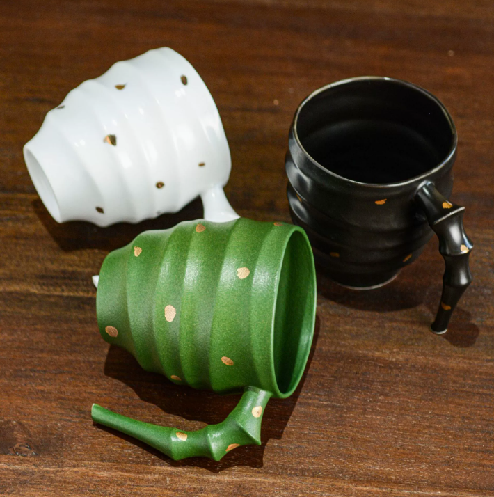 Керамічна кружка в стилі ретро з золотим декором, 400 мл