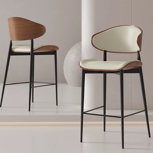 Барний стілець з м’яким сидінням та спинкою, металевий каркас, висота сидіння 75 см