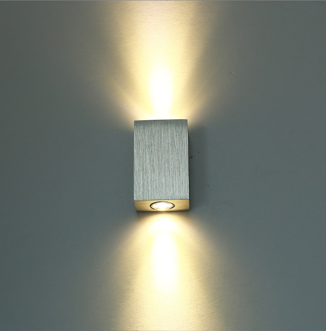 Настінний LED світильник Up & Down з алюмінію, 2W, тепле світло