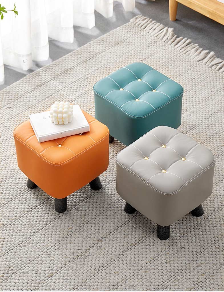 Пуф м’який квадратний на ніжках 28×28×28 см, табурет для ніг екошкіра