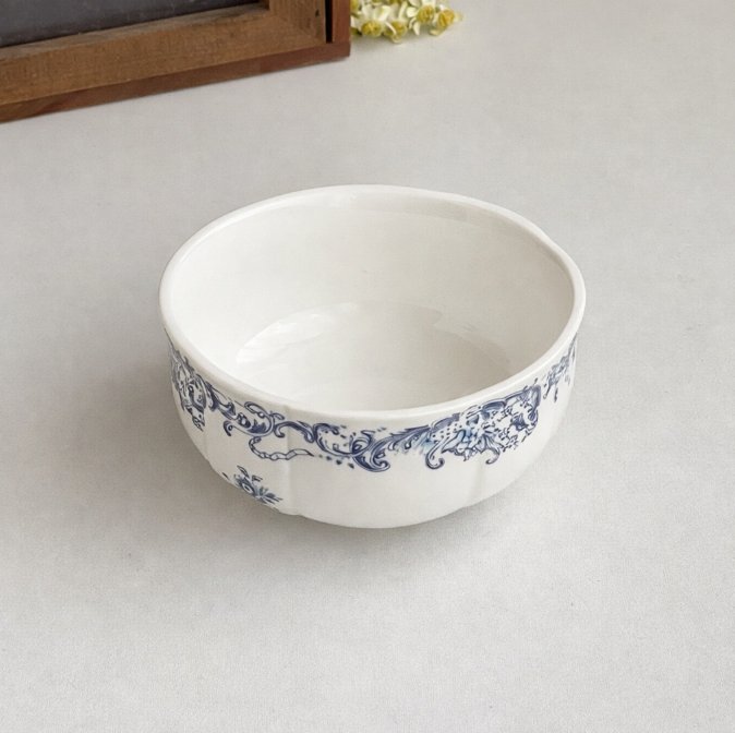 Керамічна глибока тарілка у вінтажному європейському стилі з синім орнаментом, 12 см