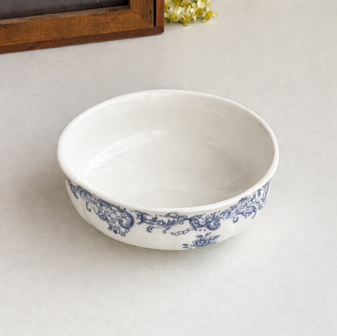 Керамічна глибока тарілка у вінтажному європейському стилі з синім орнаментом, 14,5 см